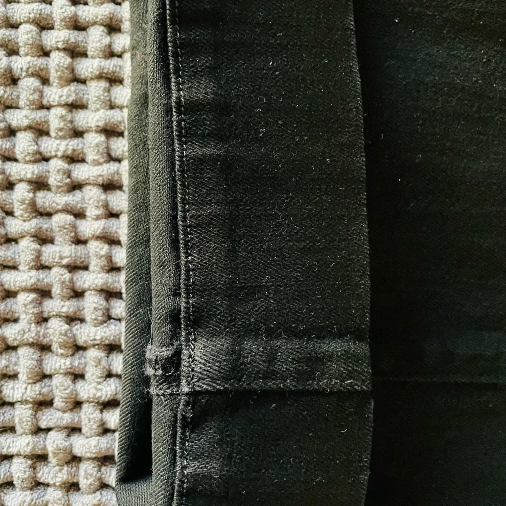 J Brand Heartbreaker Black Flare Slight Stretch Jean - Picture 8 of 11